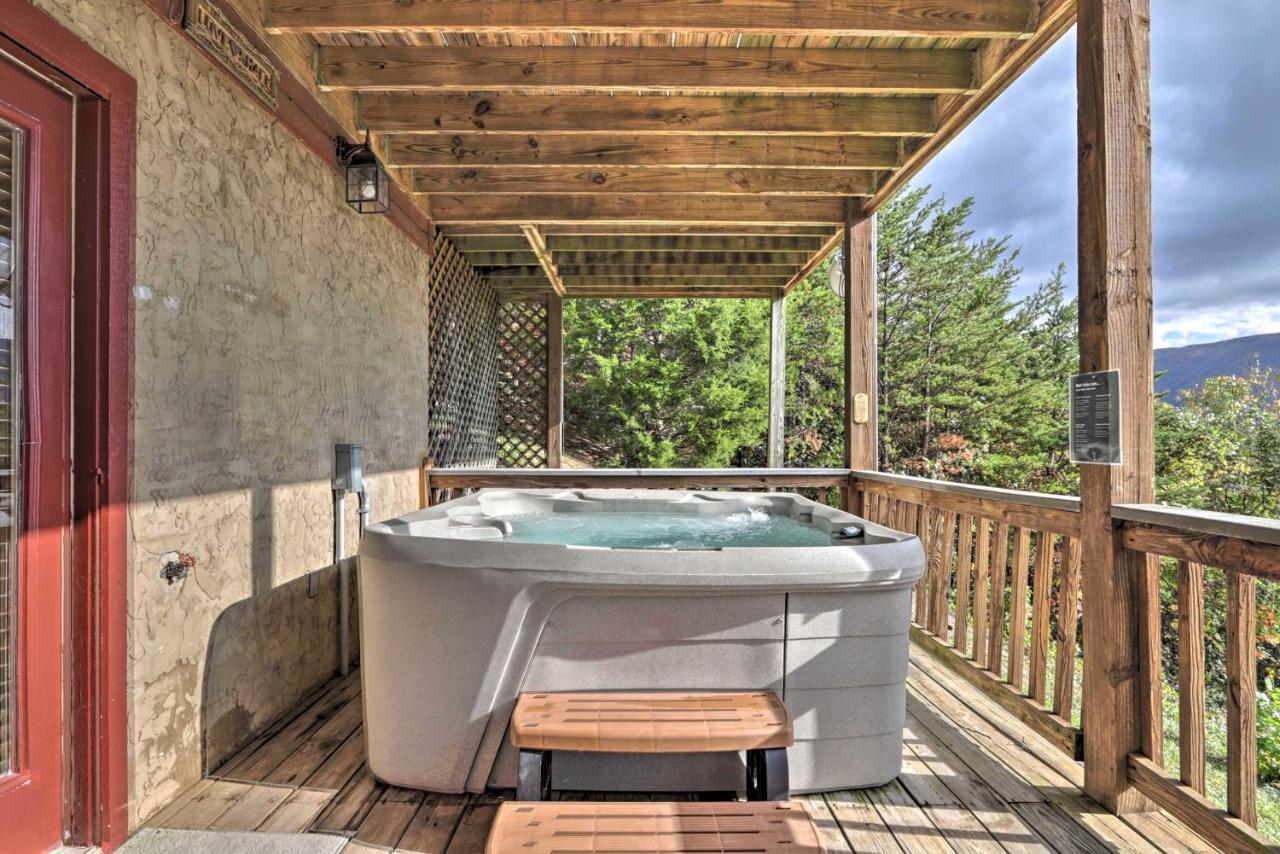 비둘기 포지 Smoky Mountain Retreat With Hot Tub, Arcade Games 빌라 외부 사진