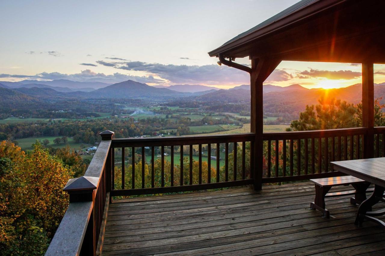 비둘기 포지 Smoky Mountain Retreat With Hot Tub, Arcade Games 빌라 외부 사진